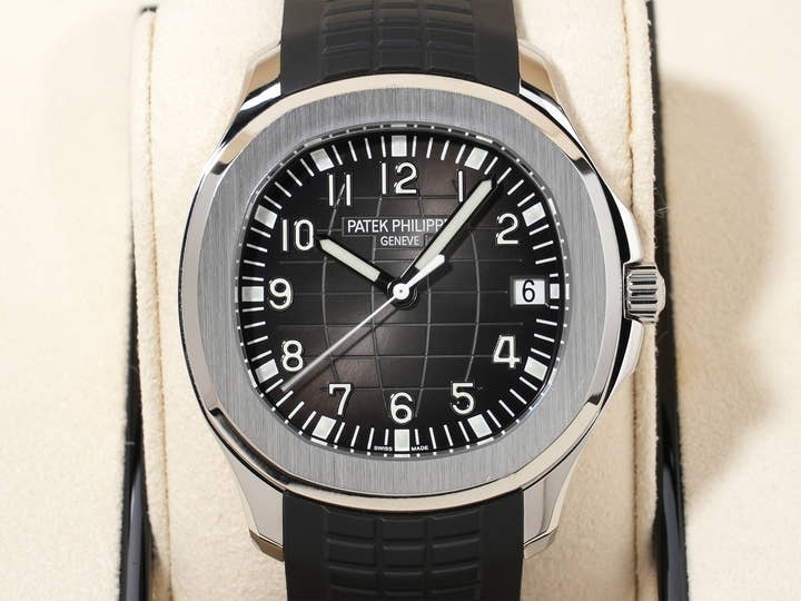 パテックフィリップ アクアノート Ref.5167A-001 ステンレススチール ブラック文字盤