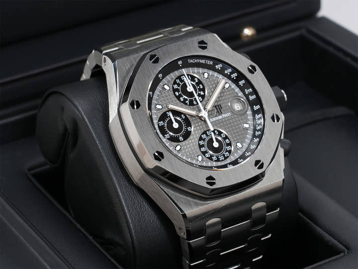 Audemars Piguet Royal Oak Offshore Chronograph Ref. 26238TI.OO.2000TI.01 Titanium Grey Dial