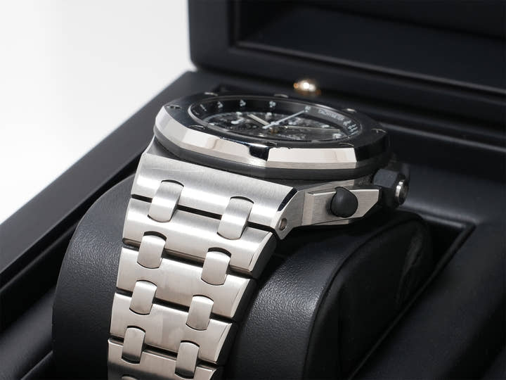Audemars Piguet Royal Oak Offshore Chronograph Ref. 26238TI.OO.2000TI.01 Titanium Grey Dial