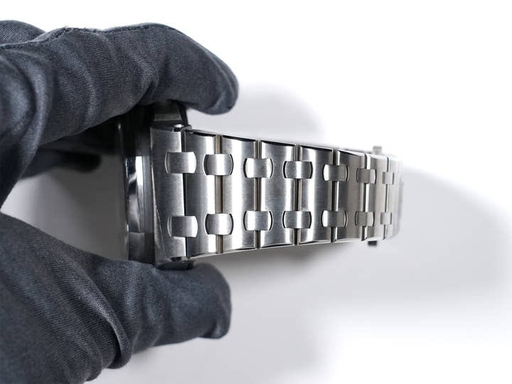 Audemars Piguet Royal Oak Offshore Chronograph Ref. 26238TI.OO.2000TI.01 Titanium Grey Dial