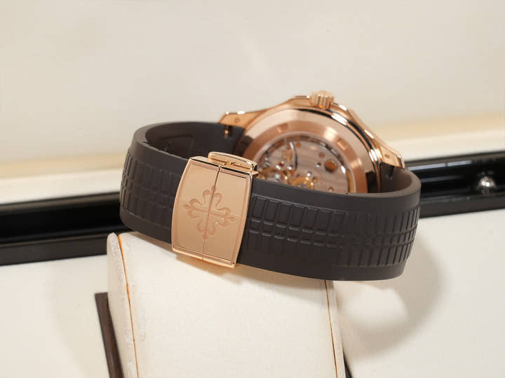 パテックフィリップ アクアノート Ref.5167R-001 ローズゴールド ブラウン文字盤