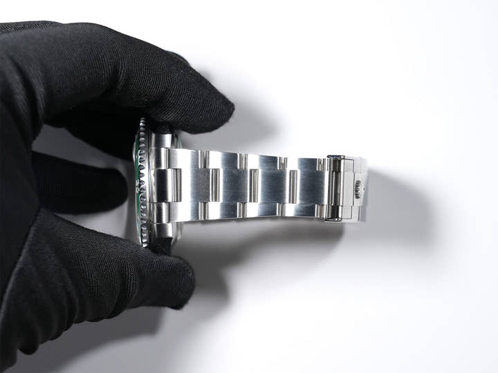 ロレックス サブマリーナー デイト Ref.116610LV ステンレススチール グリーン文字盤