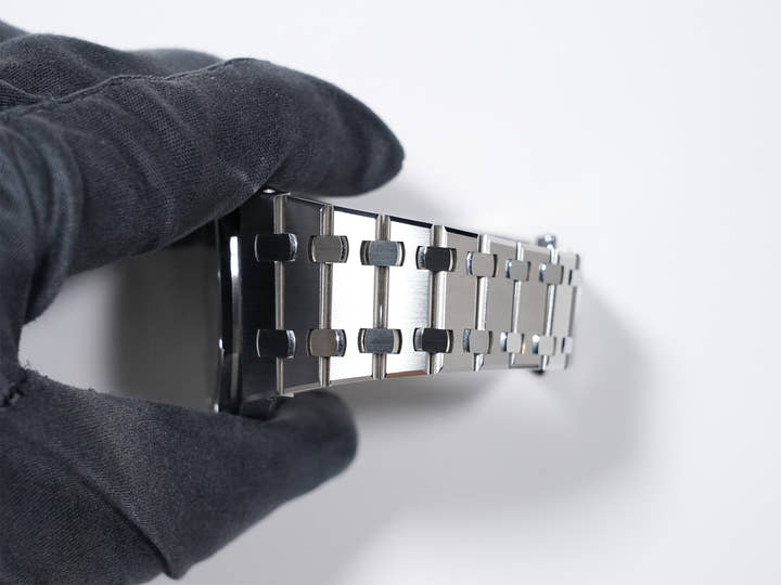 オーデマピゲ ロイヤルオーク ジャンボ エクストラ シン Ref.16202ST.OO.1240ST.02 ステンレススチール ナイトブルー文字盤