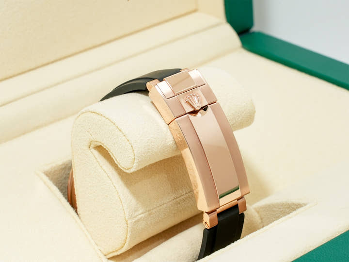 ロレックス デイトナ Ref.126515LN エバーローズゴールド ブライトブラックxサンダスト文字盤