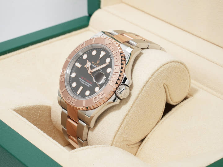 ロレックス ヨットマスター40 Ref.126621 ステンレススチール/エバーローズゴールド ブラック文字盤 未使用 ssnpizqu