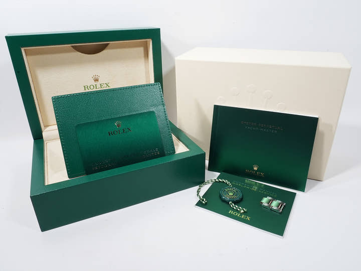 ロレックス ヨットマスター40 Ref.126621 ステンレススチール/エバーローズゴールド ブラック文字盤 未使用 ssnpizqu