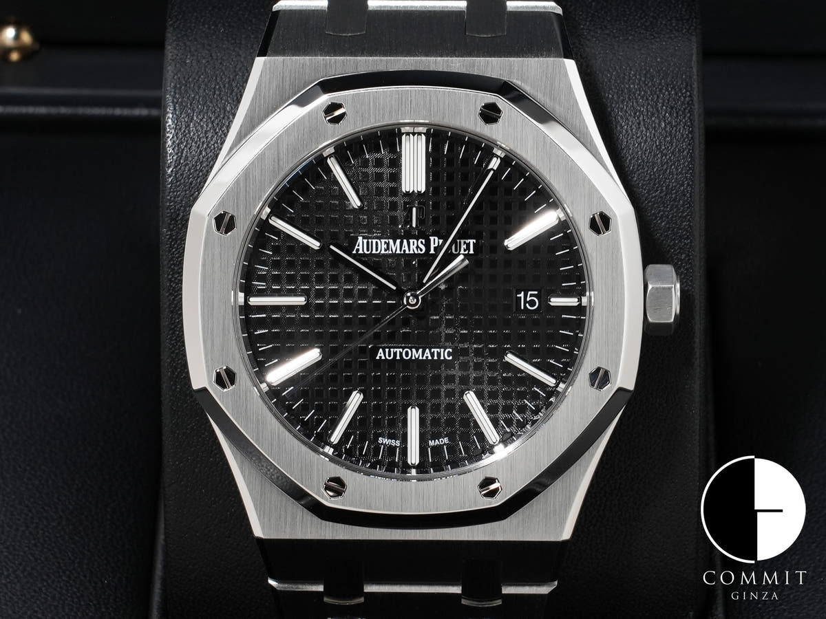 Audemars Piguet Royal Oak Ref. 15400ST.OO.1220ST.01 Stainless Steel Black Dial