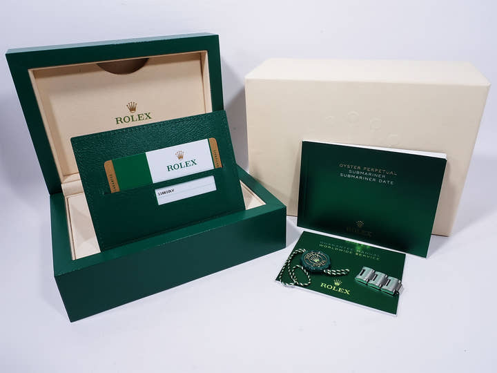 ロレックス サブマリーナー デイト Ref.116610LV ステンレススチール グリーン文字盤