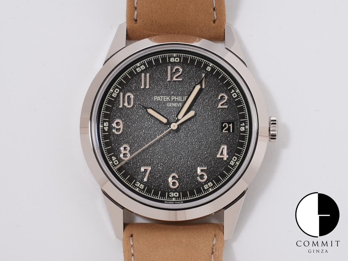 パテックフィリップ カラトラバ Ref.5226G-001 ホワイトゴールド ブラックグラデーションのテクスチャード ラック アントラサイト文字盤