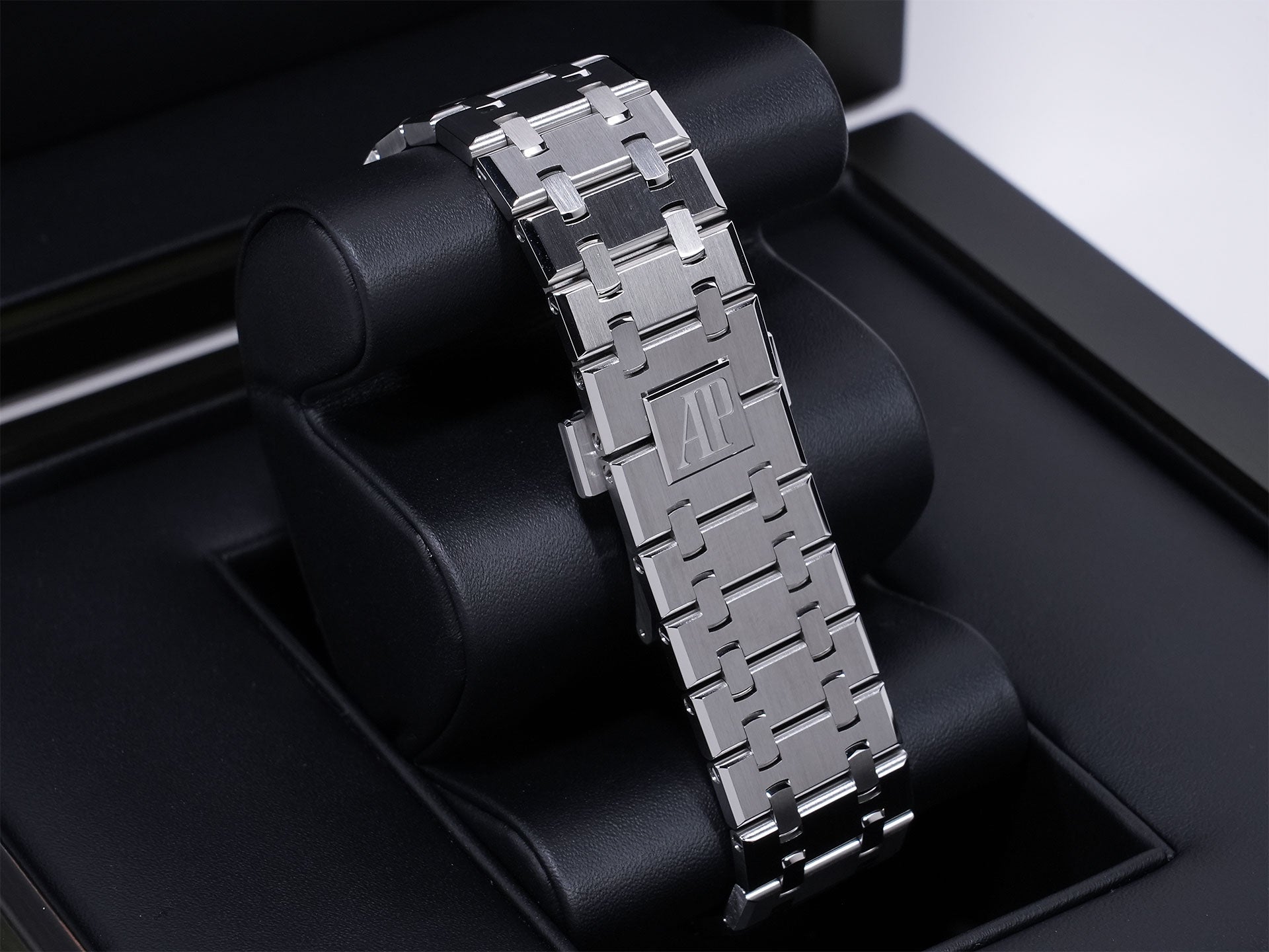 オーデマピゲ ロイヤルオーク クロノグラフ 50周年記念 Ref.26240ST.OO.1320ST.04 ステンレススチール カーキグリーン文字盤 美品 hd373964