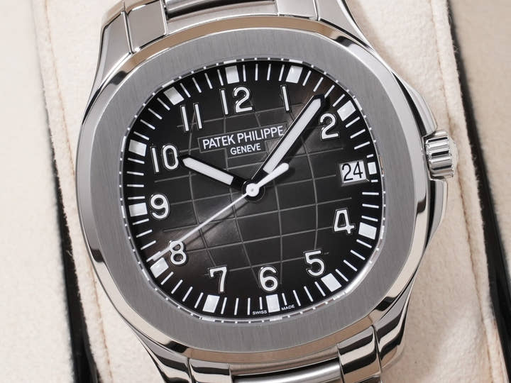 パテックフィリップ アクアノート エクストララージ Ref.5167/1A-001 ステンレススチール ブラック文字盤