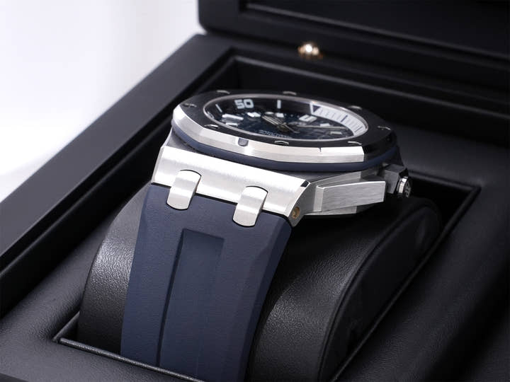 Audemars Piguet Royal Oak Offshore Diver Ref. 15720ST.OO.A027CA.01 Stainless Steel Blue Dial