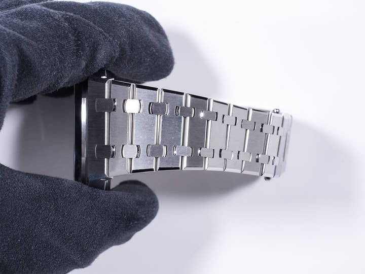 オーデマピゲ ロイヤルオーク Ref.15510ST.OO.1320ST.06 ステンレススチール ナイトブルー文字盤