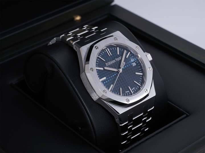 オーデマピゲ ロイヤルオーク Ref.15550ST.OO.1356ST.06 ステンレススチール ナイトブルー文字盤