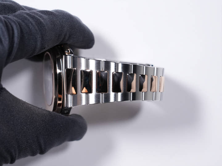 パテックフィリップ ノーチラス クロノグラフ Ref.5980/1AR-001 ステンレススチール/ローズゴールド ブルー文字盤
