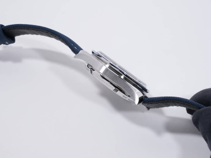 オメガ スピードマスター 記念モデル コーアクシャル マスター クロノメーター クロノグラフ 42MM Ref.310.32.42.50.02.001 SS シルバー文字盤 中古 jy9d2jcf