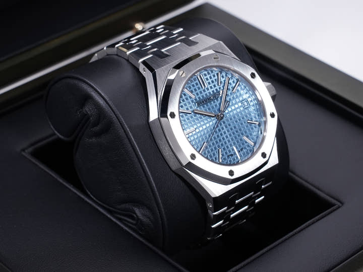 オーデマピゲ ロイヤルオーク 50周年記念 Ref.15550ST.OO.1356ST.04 ステンレススチール ライトブルー文字盤