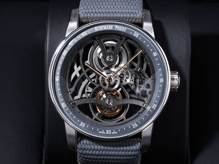 オーデマピゲ CODE 11.59 バイ オーデマ ピゲ トゥールビヨン オープンワーク Ref.26600CR.OO.D009KB.01 ピンクゴールド/ホワイトゴールド スレートグレーのラッカー インナーベゼル文字盤