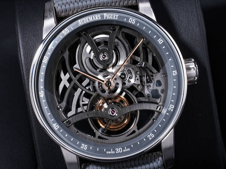 オーデマピゲ CODE 11.59 バイ オーデマ ピゲ トゥールビヨン オープンワーク Ref.26600CR.OO.D009KB.01 ピンクゴールド/ホワイトゴールド スレートグレーのラッカー インナーベゼル文字盤