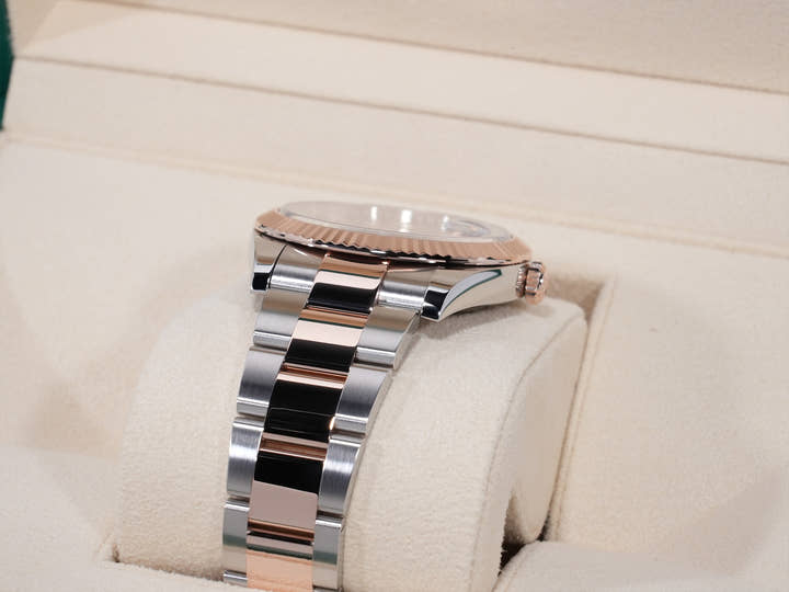 ロレックス デイトジャスト41 Ref.126331 ステンレススチール/エバーローズゴールド チョコレート文字盤 オイスターブレスレット 美品 gkjup73b