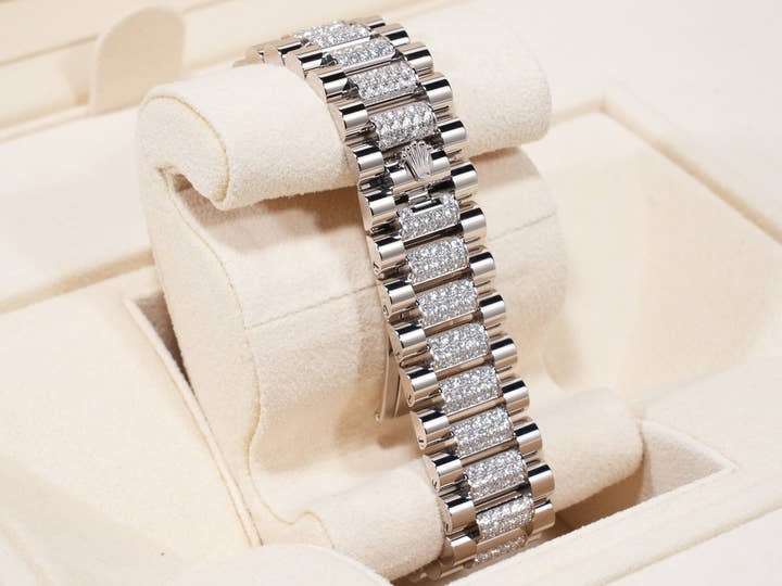 ロレックス デイデイト Ref.128349RBR ホワイトゴールド ラピスラズリxインデックスダイヤ文字盤 未使用 suew9jsu