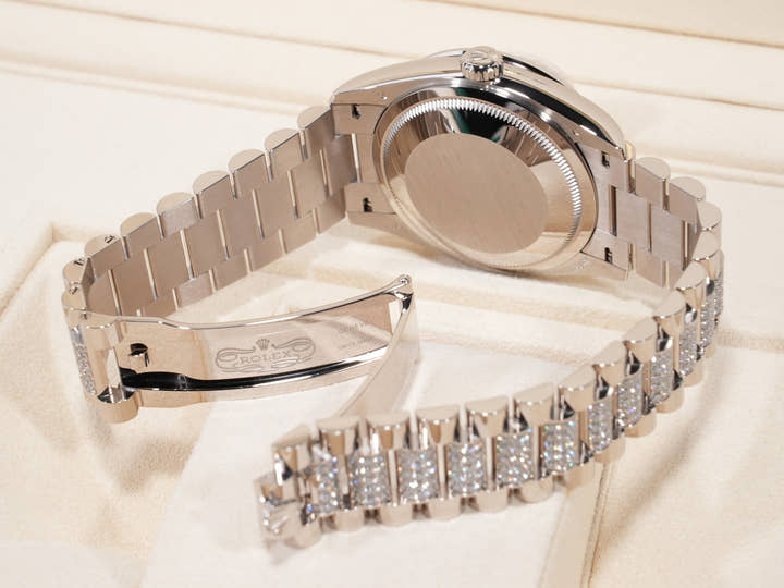 ロレックス デイデイト Ref.128349RBR ホワイトゴールド ラピスラズリxインデックスダイヤ文字盤 未使用 suew9jsu