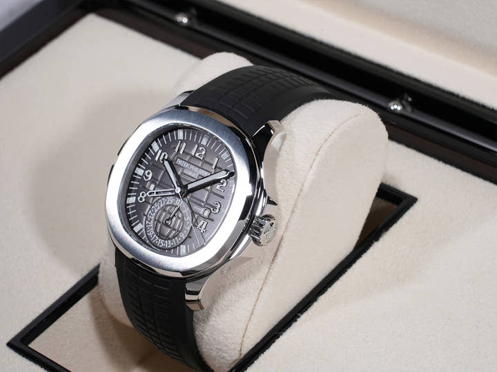 パテックフィリップ アクアノート トラベルタイム Ref.5164A-001 ステンレススチール ブラック文字盤