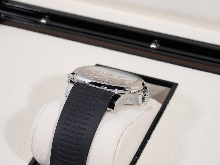 パテックフィリップ アクアノート トラベルタイム Ref.5164A-001 ステンレススチール ブラック文字盤