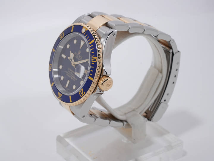 ロレックス サブマリーナー デイト Ref.16613 ステンレススチール/イエローゴールド ブルー文字盤 中古 xgdaz349