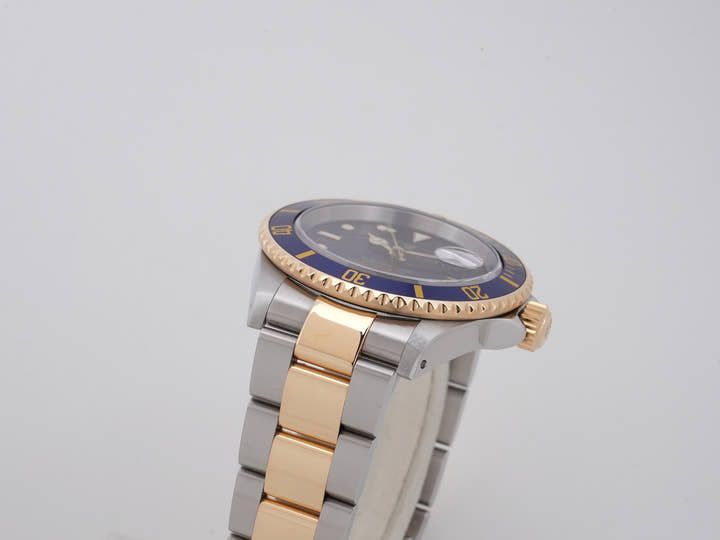 ロレックス サブマリーナー デイト Ref.16613 ステンレススチール/イエローゴールド ブルー文字盤 中古 xgdaz349
