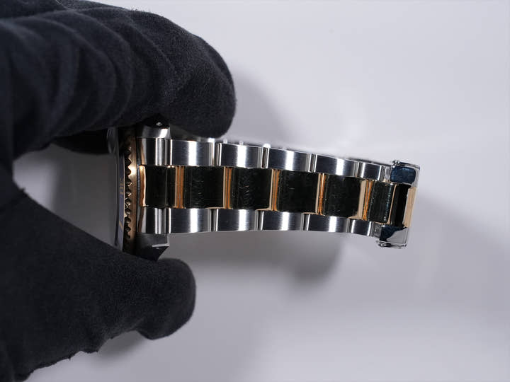 ロレックス サブマリーナー デイト Ref.16613 ステンレススチール/イエローゴールド ブルー文字盤 中古 xgdaz349