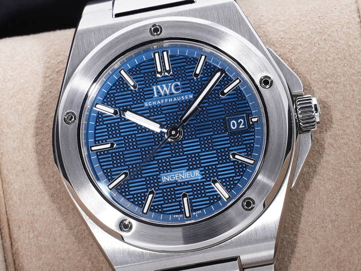 IWC インヂュニア オートマティック 40 Ref.IW328907 ステンレススチール ブルー文字盤 未使用 pwrrzi48