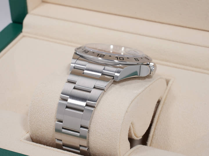 ロレックス エクスプローラーII Ref.226570 ステンレススチール ブラック文字盤 オイスターブレスレット 美中古 p7tcyxu3