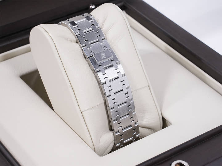 オーデマピゲ ロイヤルオーク デイデイト ムーンフェイズ Ref.25594ST.OO.0789ST.05 ステンレススチール ブルー文字盤 中古 9dtnwyjp