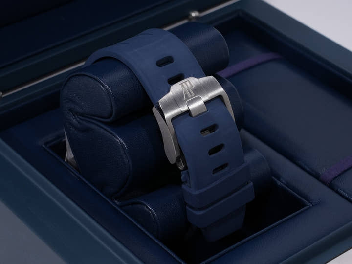 オーデマピゲ ロイヤルオーク オフショア ミュージックエディション Ref.15600TI.OO.A343CA.01 チタン ブルー文字盤