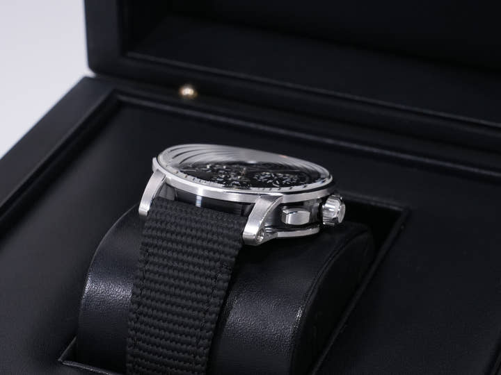 オーデマピゲ CODE 11.59 バイ オーデマ ピゲ クロノグラフ Ref.26393NB.OO.A002KB.01 ホワイトゴールド/セラミック スモークグレー文字盤 中古 yiwi65ch