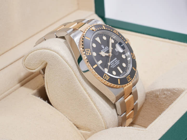 ロレックス サブマリーナー デイト Ref.126613LN ステンレススチール/イエローゴールド ブラック文字盤 美中古 zz4ptj6p