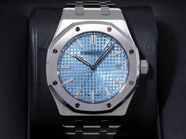 オーデマピゲ ロイヤルオーク Ref.15550ST.OO.1356ST.08 ステンレススチール ライトブルー文字盤 美中古 sfvct44o