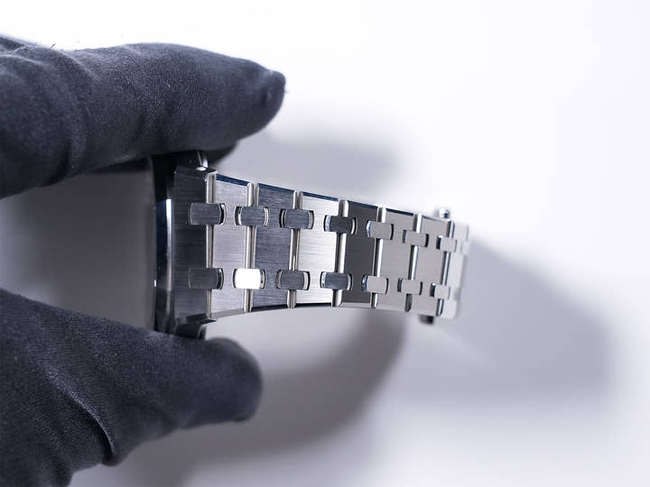 オーデマピゲ ロイヤルオーク Ref.15550ST.OO.1356ST.08 ステンレススチール ライトブルー文字盤 美中古 sfvct44o