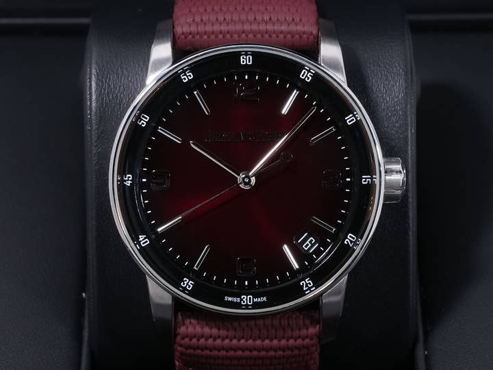 オーデマピゲ CODE 11.59 バイ オーデマ ピゲ Ref.15210BC.OO.A500KB.01 ホワイトゴールド スモークバーガンディーラッカー文字盤 中古 9wv6k6m5