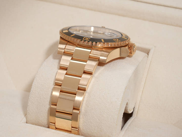 ロレックス サブマリーナー デイト Ref.116618LN イエローゴールド ブラック文字盤 極美品 i7styddw