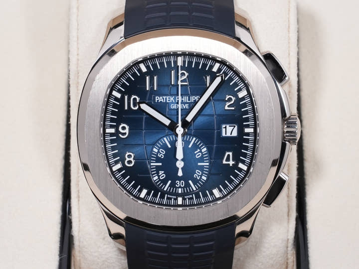 パテックフィリップ アクアノート クロノグラフ Ref.5968G-001 ホワイトゴールド ミッドナイトブルー文字盤 中古 pdcneaby