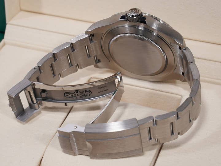 ロレックス ヨットマスター42 Ref.226627 RLXチタン ブラック文字盤 未使用 qn9fdjo8