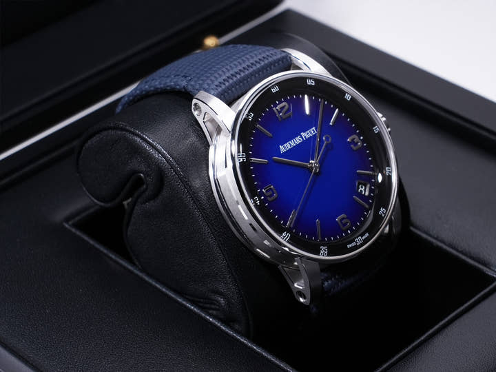 Audemars Piguet CODE 11.59 by Audemars Piguet Bolshoi Limited Edition Ref. 15210BC.OO.A321CR.99 White Gold Smoked Blue Enamel Dial, Pre-owned (Excellent Condition) axg79hf9