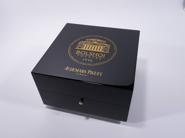 Audemars Piguet CODE 11.59 by Audemars Piguet Bolshoi Limited Edition Ref. 15210BC.OO.A321CR.99 White Gold Smoked Blue Enamel Dial, Pre-owned (Excellent Condition) axg79hf9