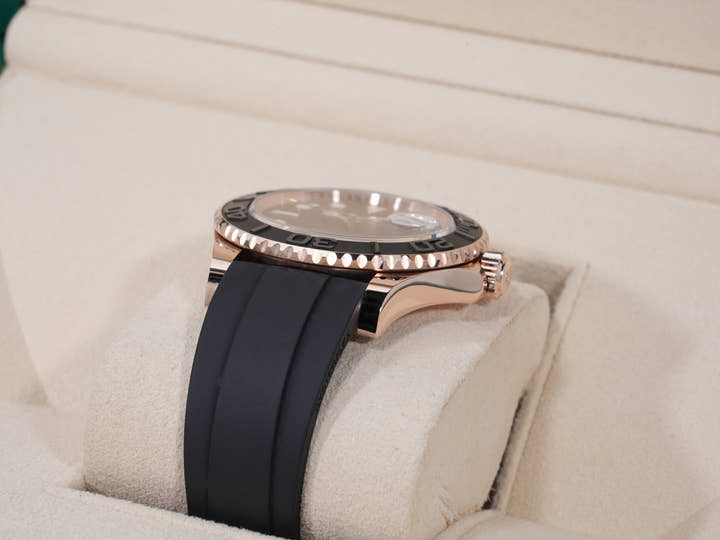 ロレックス ヨットマスター40 Ref.126655 エバーローズゴールド ブラック文字盤 美中古 zmfgsxgx