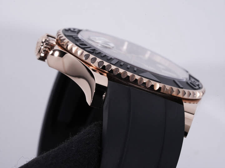 ロレックス ヨットマスター40 Ref.126655 エバーローズゴールド ブラック文字盤 美中古 zmfgsxgx
