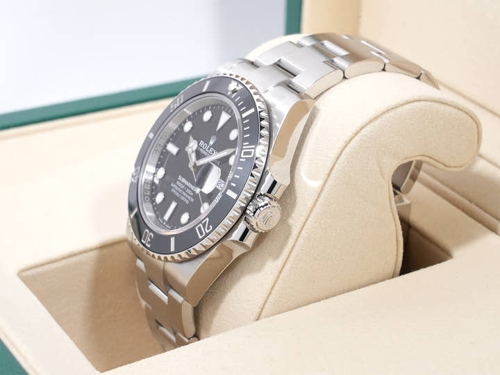 Rolex Submariner Date Ref. 126610LN Stainless Steel Black Dial Unused vc56onuo