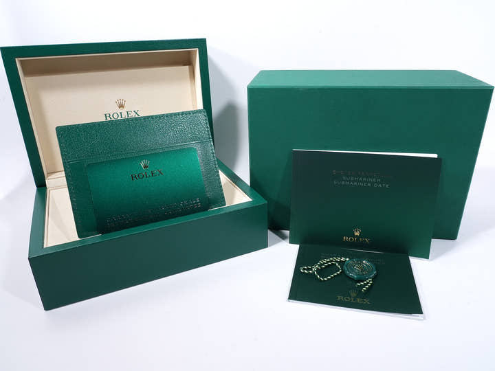 Rolex Submariner Date Ref. 126610LN Stainless Steel Black Dial Unused vc56onuo