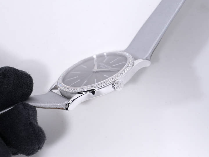 パテックフィリップ カラトラバ Ref.4897G-010 ホワイトゴールド シルバーグレー文字盤 美品 56at3i4j